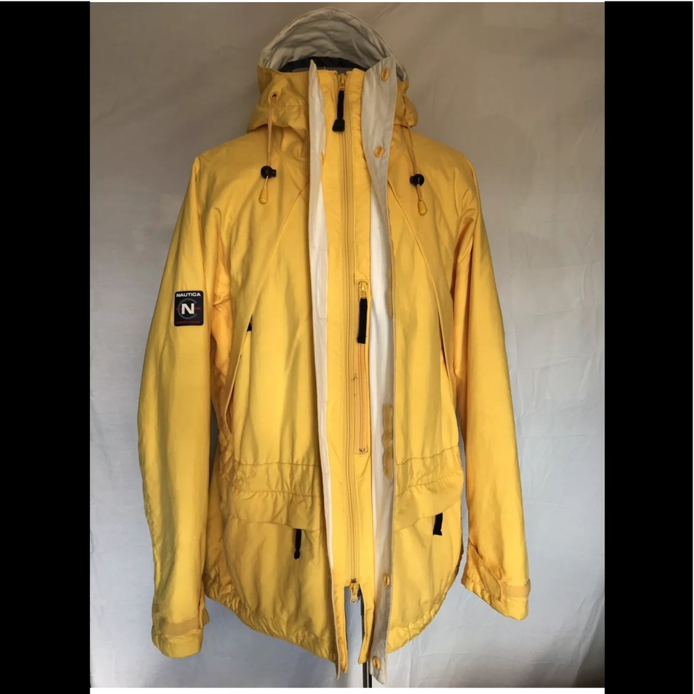 VINTAGE NAUTICA CAPTAINS  PARKA



SIZE: MENS XL